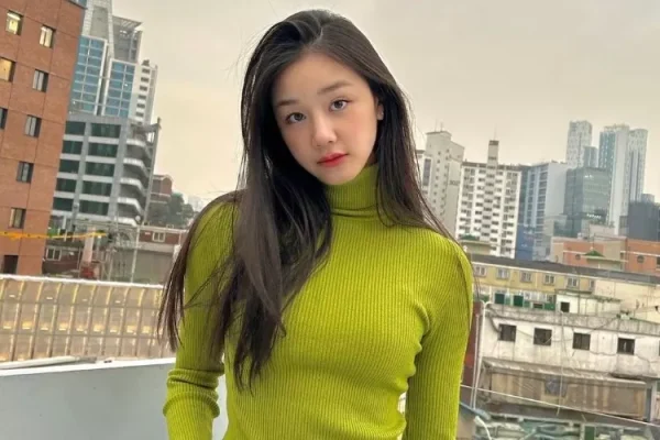 Pharita BABYMONSTER: Wanita Tercantik dengan Pesona yang Memukau