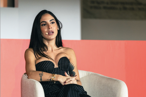Giulia De Lellis: Wanita Cantik dengan Pesona yang Mempesona