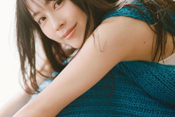 Keanggunan dan Pesona Wanita Cantik Kasumi Arimura